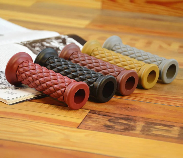 Retro Rubber Motorcycle Handlebar Grips 7/8" 22mm Non Slip Motorcycle Handle Grips Compatible With ATV Motorbike Pit Bike
